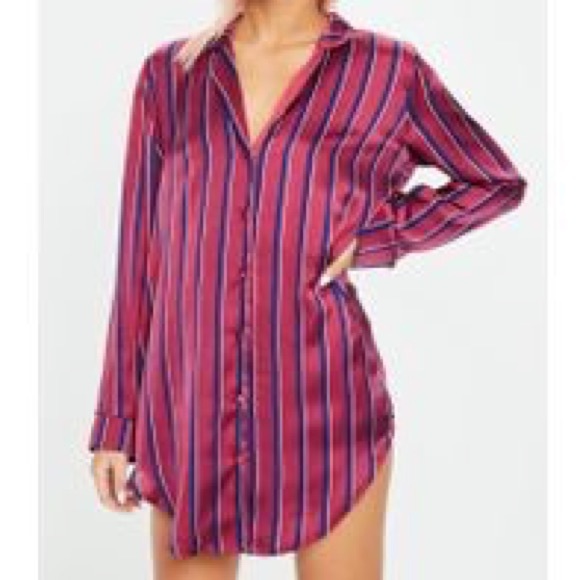 Oversized satin like button up blouse - Picture 3 of 3